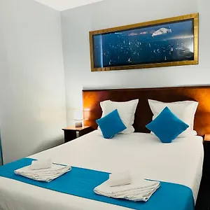Bellevue Montmartre 3*, Paris France